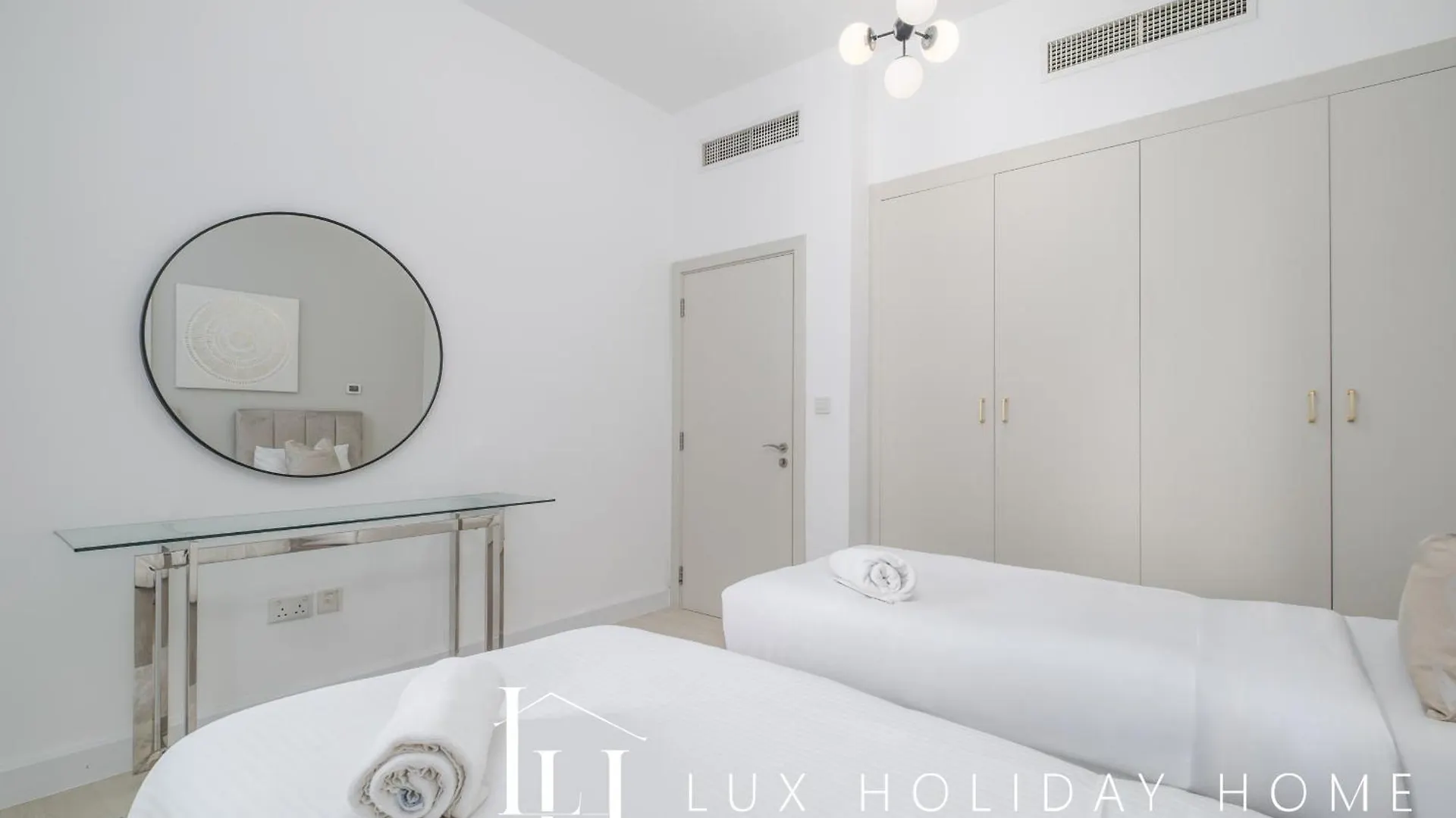 Daire Lux The Luxurious Central Jbr Suite Dubai
